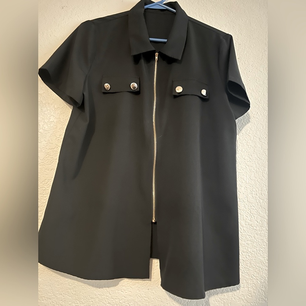 Women’s black zippered blouse